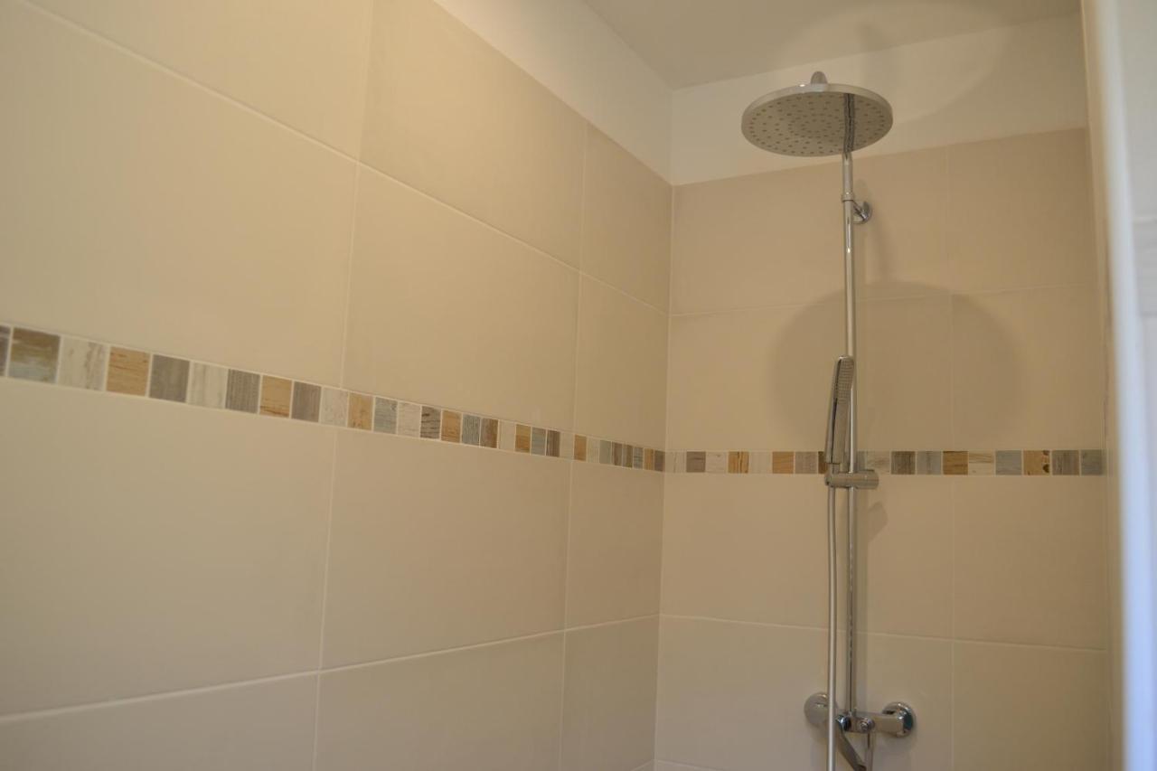 Bed and Breakfast La Romagnolette Saint-Restitut Екстер'єр фото