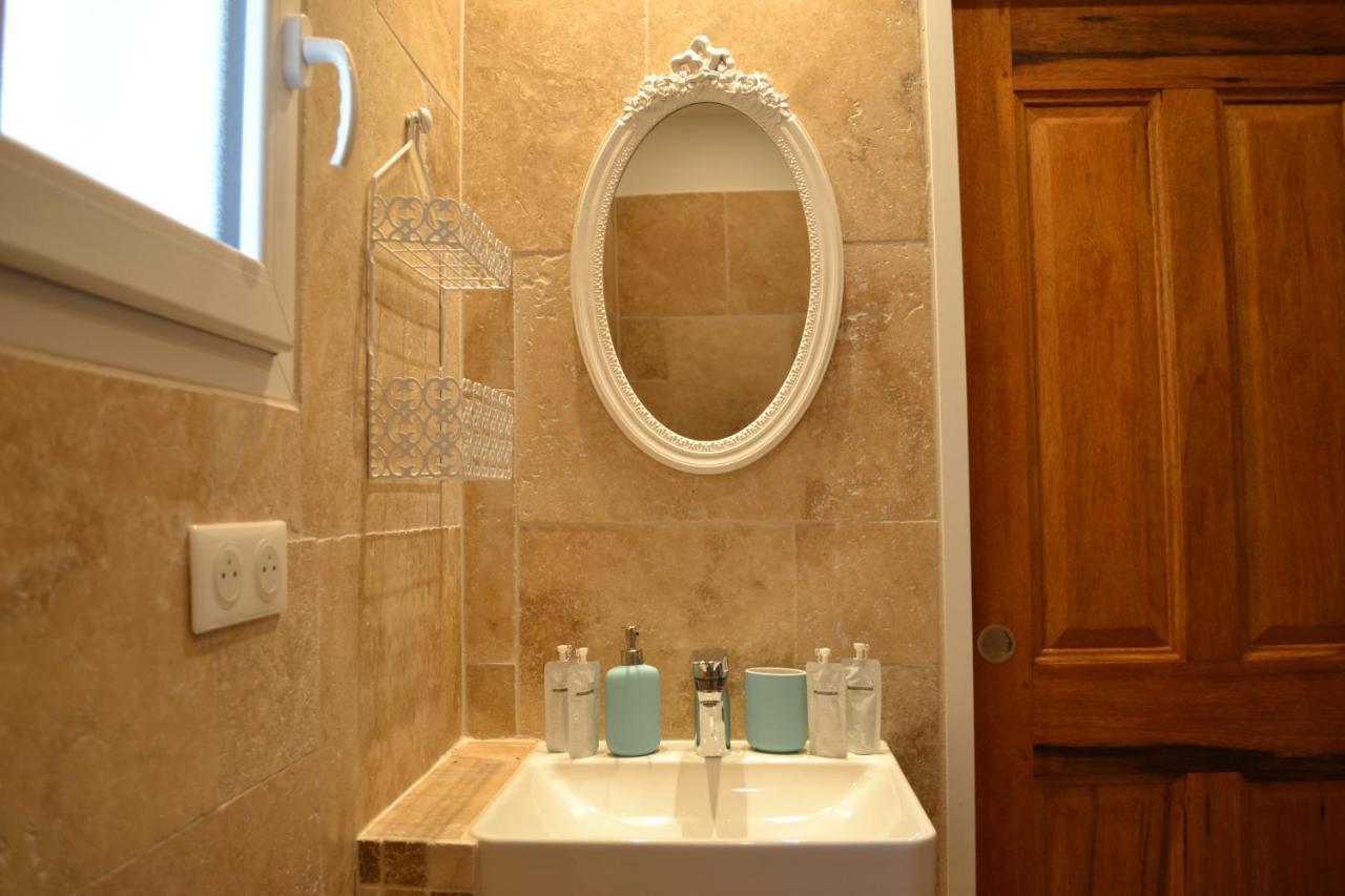 Bed and Breakfast La Romagnolette Saint-Restitut Екстер'єр фото