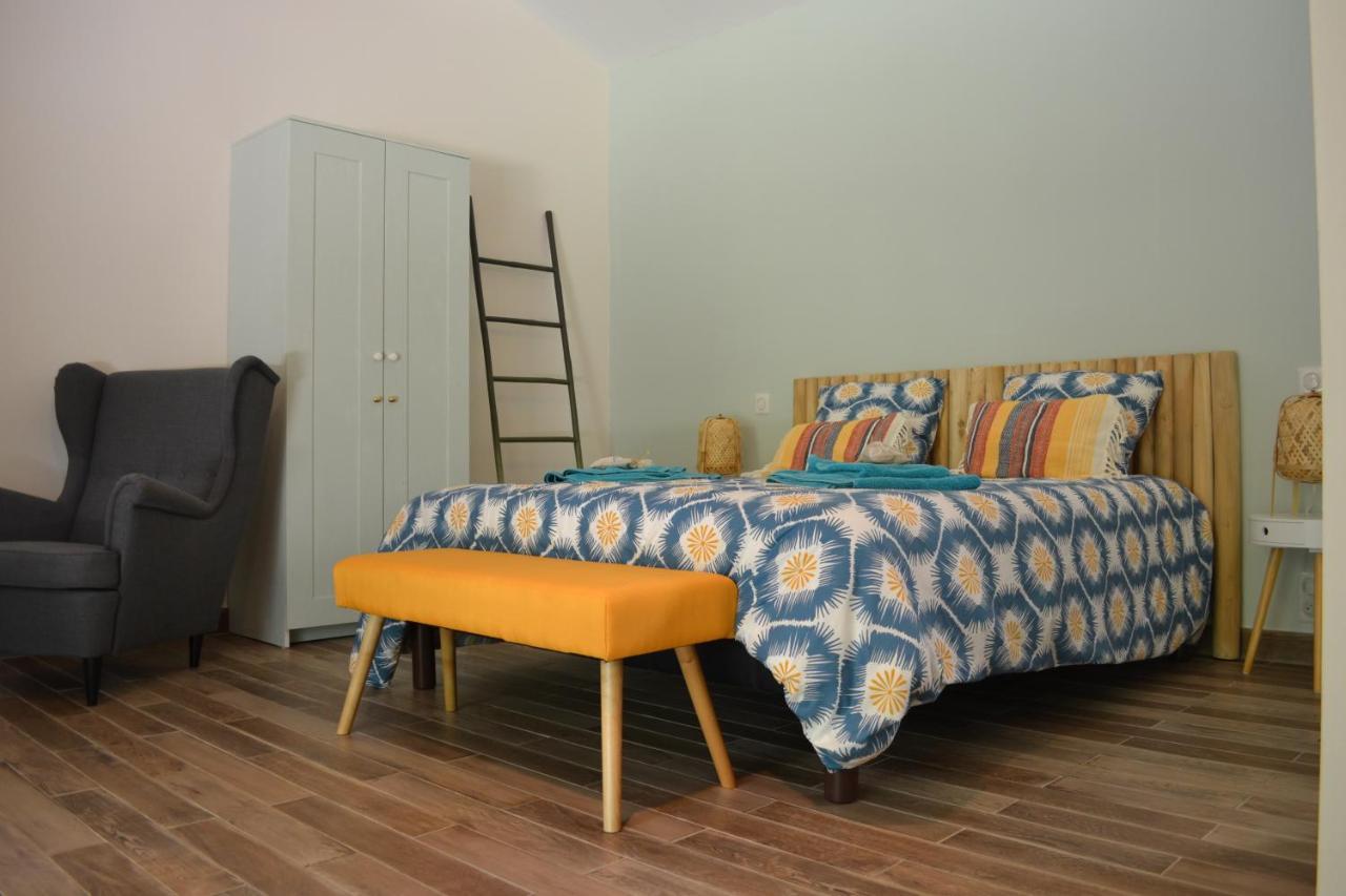 Bed and Breakfast La Romagnolette Saint-Restitut Екстер'єр фото